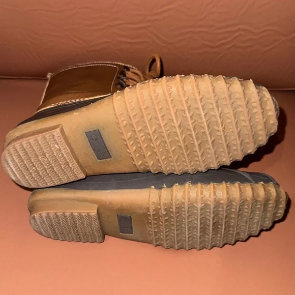 Esprit Duck Boots Womens size 8. Like New. - Picture 7 of 9